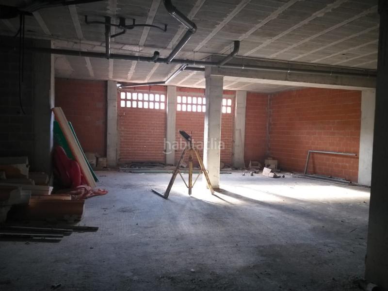 Foto 1fca693a-5ea9-4af7-8481-61b4ed93a70b. Local comercial a calle torre la 1d a Aller