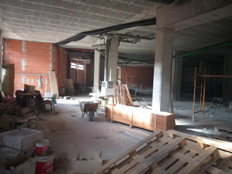 Foto 953f16e9-0fde-4b38-89d3-8d2ddc0235d2. Local comercial a calle torre la 1d a Aller