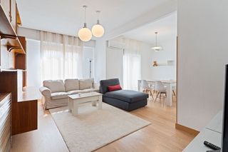 Location Appartement  Calle de donoso cortés