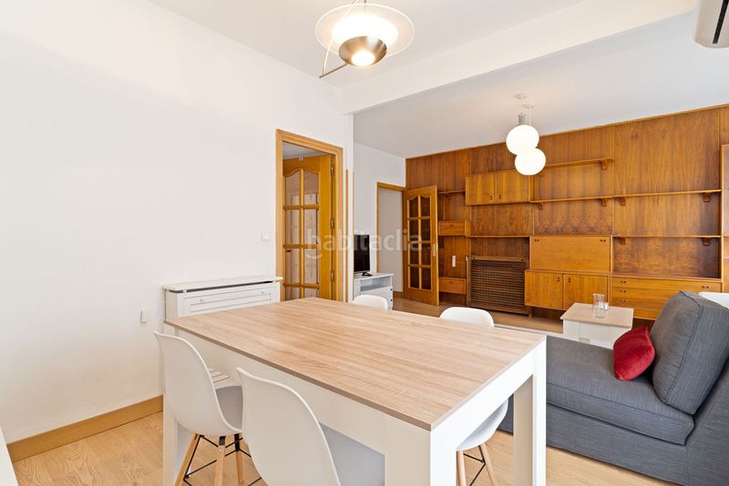 Foto dce8d2d3-8564-407b-a06d-4f8556ab7edf. Rent flat with heating in Arapiles Madrid