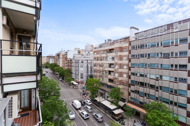 Foto 13f247ee-460a-4ef6-afda-d77663290e5c. Piso en Lista Madrid