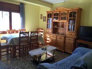 Location Appartement à Valdealgorfa 1. Se alquila piso de 3 dormitorios con ascensor en zona vivero de