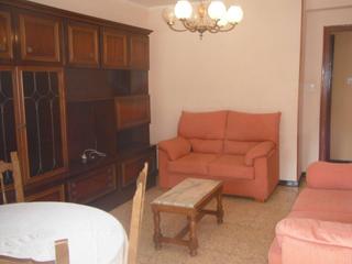 Miete Etagenwohnung in Aguaviva 23. Alquiler piso en alcañiz