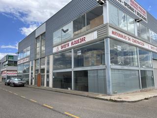 Location Local commercial  Zaragoza. Se alquila nave de 550 metros en poligono industrial de alcañiz