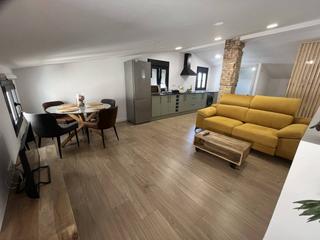 Location Appartement à Pueyos 13. Se alquila estudio en alcañiz