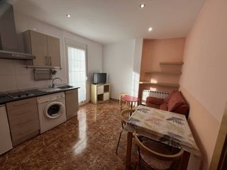 Rent Flat in Calle caldereros 17. Piso en alquiler en alcañiz