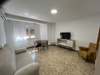 Miete Etagenwohnung in Calle manuel garcía pérez 6. Se alquila piso en alcañiz especial profesores
