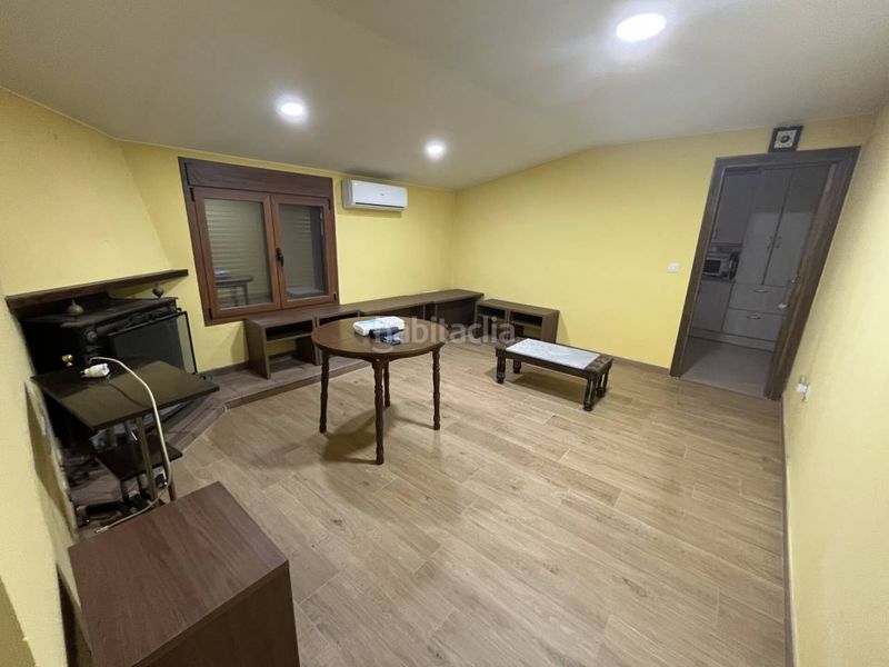 Foto d9e36dbc-bac0-44a3-a0d9-cc67e3997b3a. Casa amb calefacció aparcament a Valdealgorfa
