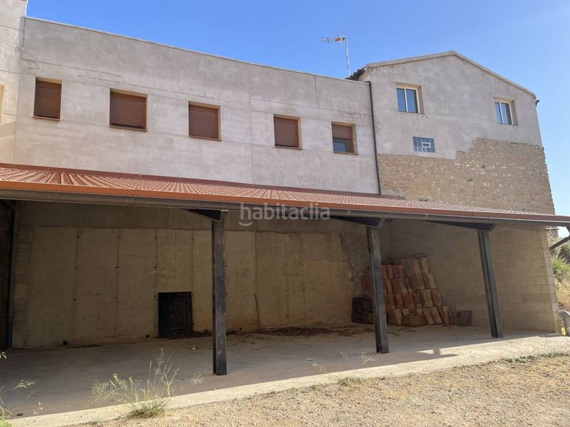 Foto f245d197-8fba-4f64-828d-7797c45aa335. Casa amb calefacció aparcament a Valdealgorfa