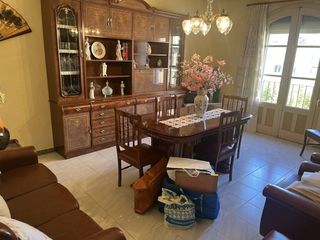 Casa  Calle primo de rivera 2. Se vende piso en el centro de caspe  para entrar a vivir