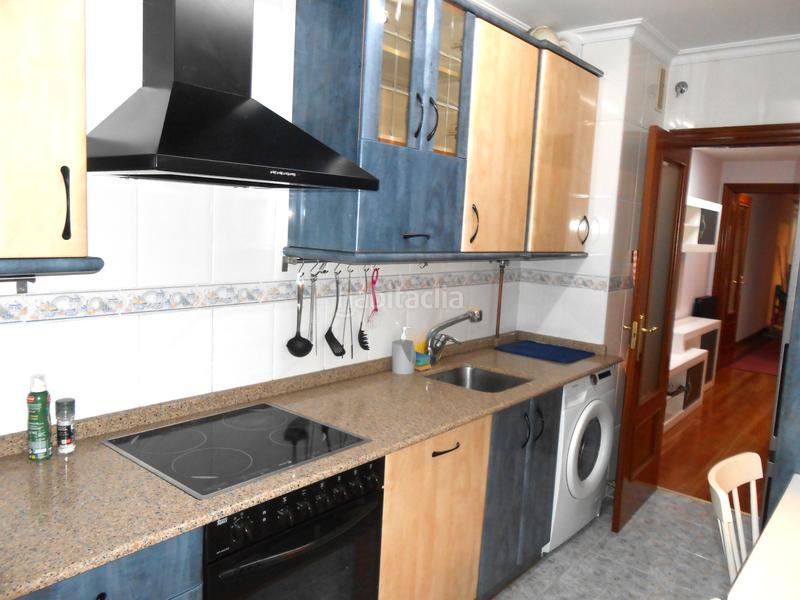 Foto 5c3b4316-c62e-4344-a0c5-f8118e438f81. Piso  amueblado para entrar a vivir con garaje y trastero en Bilbao