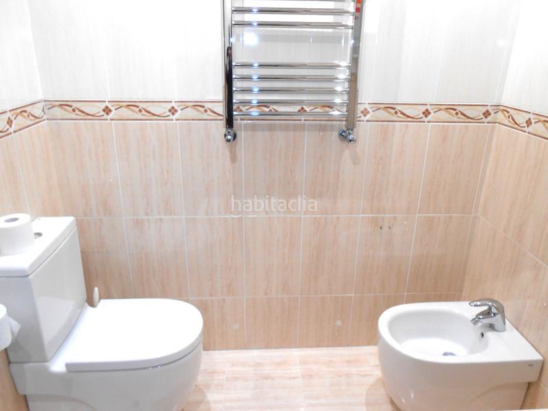 Foto c2e6e121-be51-4b39-ac9c-c23ba611802e. Piso  amueblado para entrar a vivir con garaje y trastero en Bilbao