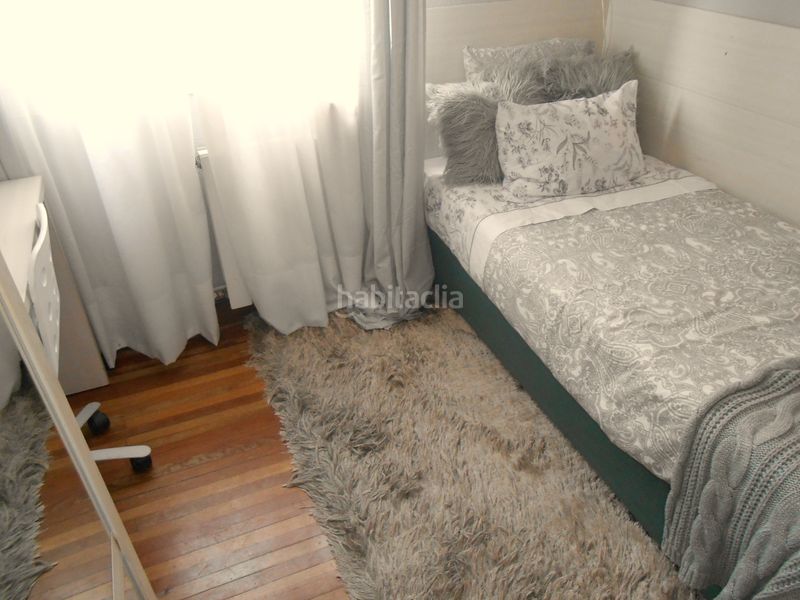 Foto da857f4d-fcfd-4650-96fe-8361efa82a65. Piso  alto con ascensor de tres dormitorios , para entrar a vivir!! en Bilbao