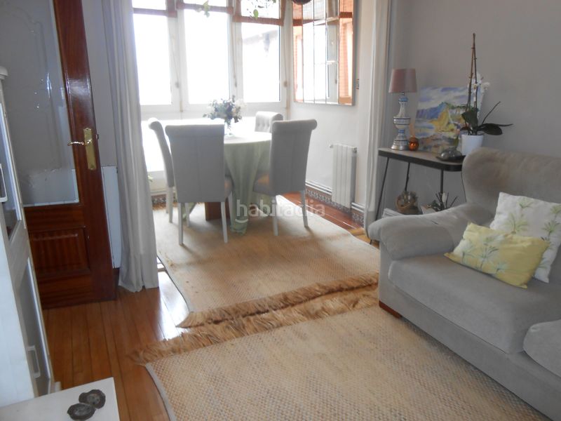 Foto f94b258c-1d2c-4f86-8f03-aa576dea70e7. Piso  alto con ascensor de tres dormitorios , para entrar a vivir!! en Bilbao