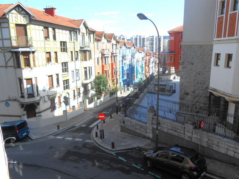 Foto 0ec3afee-3c4f-40ea-95f6-5284b61b0242. Pis amb calefacció a Iralabarri Bilbao