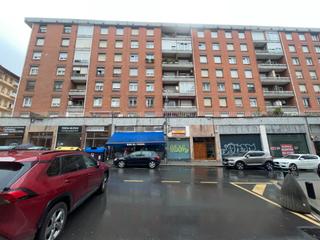 Location Parking voiture  Eraso jeneralaren kalea. Parcela de garaje mediana