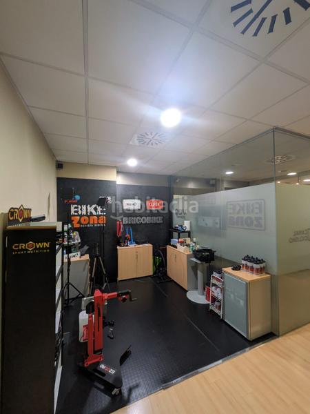 Foto b21cce65-6baa-47a0-a771-4792d20165fa. Locale commerciale in Iralabarri Bilbao