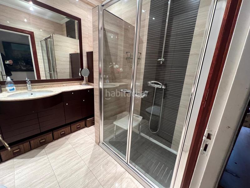 Foto f40f17c6-0c8a-4b73-90cb-f4194626c4a9. Flat with heating in Basurtu Bilbao