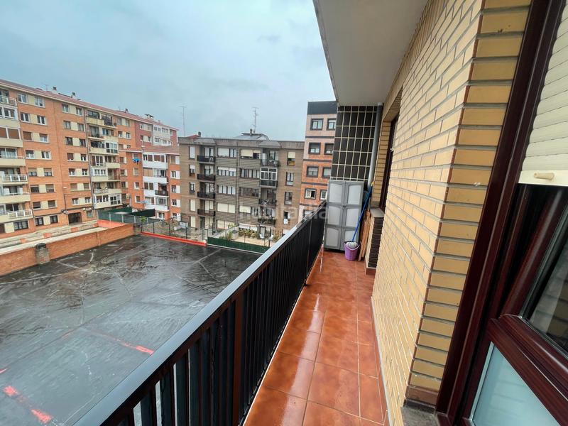 Foto e1b5995f-acb2-49fd-84f6-d3ea609c62e4. Location appartement dans San Pedro de Deusto - La Ribera Bilbao