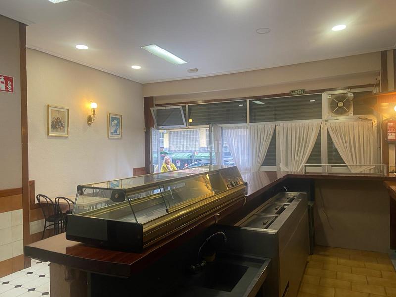 Foto 6b3c119b-0f50-4d5b-a743-393865c62b3c. Local comercial a La Peña Bilbao