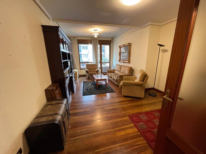 Foto 386700d3-3738-40b2-925d-b40837123424. Appartamento con parcheggio in San Pedro de Deusto - La Ribera Bilbao