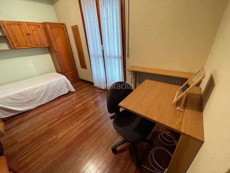 Foto c2b180c8-2075-4d97-b84d-df540eef6736. Appartamento con parcheggio in San Pedro de Deusto - La Ribera Bilbao