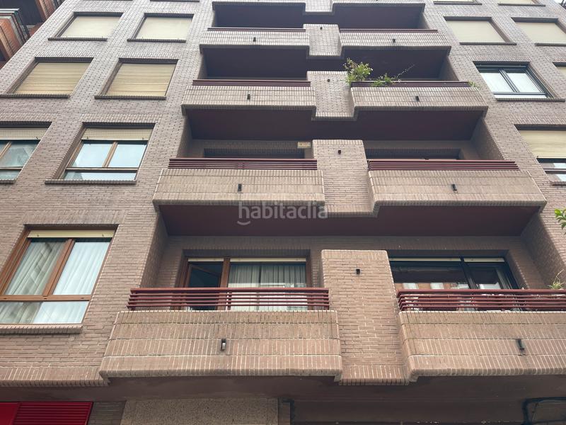 Foto a9407a61-1f3a-488e-bfb5-4a2a6143c11f. Piso en San Pedro de Deusto - La Ribera Bilbao