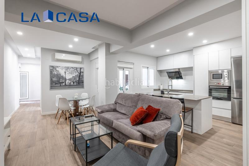 Foto 5ab9c4ed-4f0b-4b9c-88bb-8225c83ddb16. Piso en Acacias Madrid