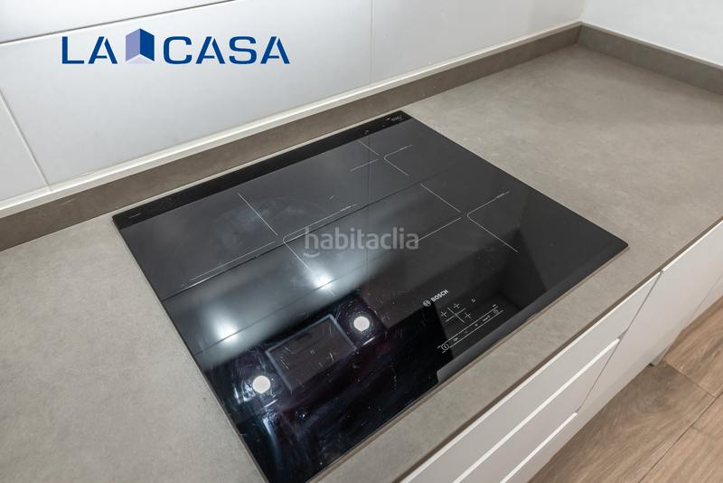 Foto 932bd7af-f92a-48dc-a4f5-ae072df28dd7. Piso en Acacias Madrid