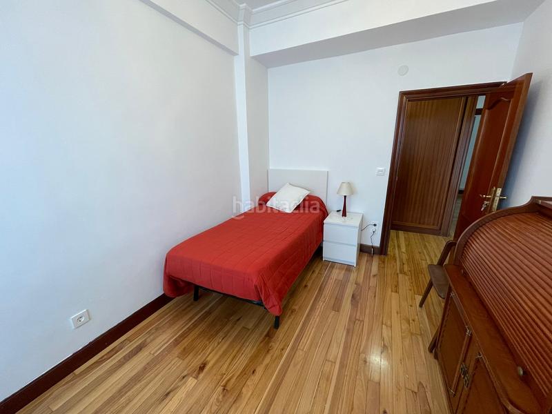 Foto a5f31667-f998-47a3-a8e0-1f8e04b6b592. Miete etagenwohnung in San Pedro de Deusto - La Ribera Bilbao