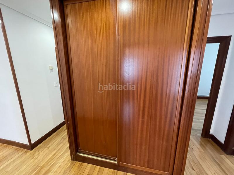 Foto 0c804d47-d33b-4115-83fe-9e852837bc19. Alquiler piso en San Pedro de Deusto - La Ribera Bilbao