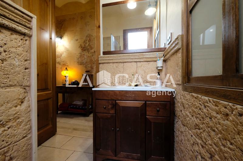 Foto 74f5438a-b9c7-450e-b10a-efbef78e52ec. Casa aparellada amb calefacció a Horta Barcelona