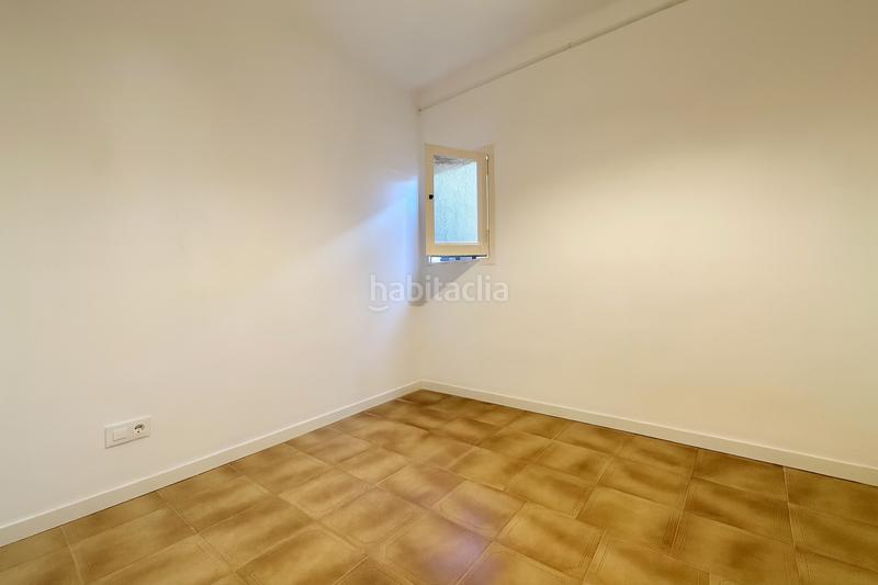 Foto ad1f8fa1-52a9-44fa-ab3b-7c4cf2700400. Flat with heating in El Camp d´en Grassot i Gràcia Nova Barcelona