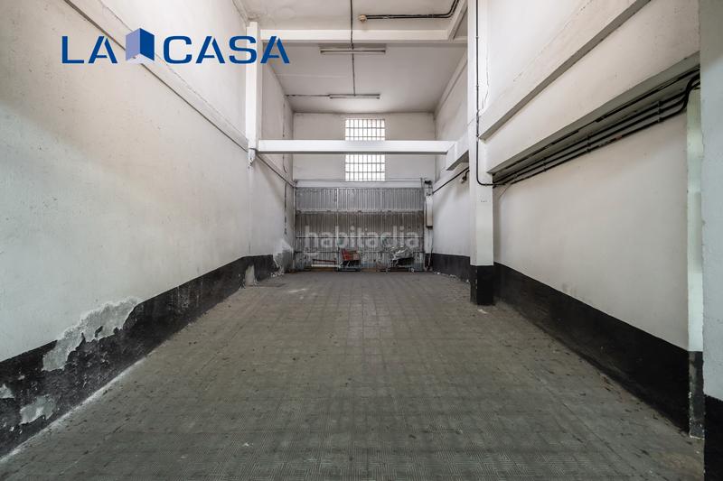 Foto 8ccddce5-f0ac-4aa5-9f2b-c330b74835a5. Local commercial dans Vista Alegre Madrid