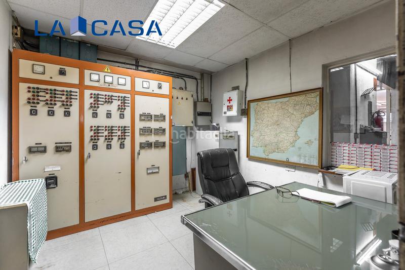 Foto 98bd0731-7a30-4a67-863c-cb6875542421. Local commercial dans Vista Alegre Madrid