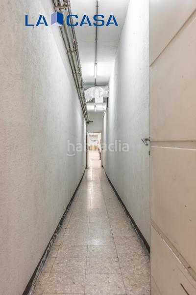 Foto e707c230-5d3f-444f-a797-674c3cffc52f. Local commercial dans Vista Alegre Madrid