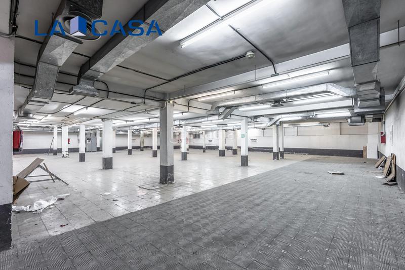 Foto ecd4b102-1981-433b-8fc7-4d6fada786de. Local commercial dans Vista Alegre Madrid