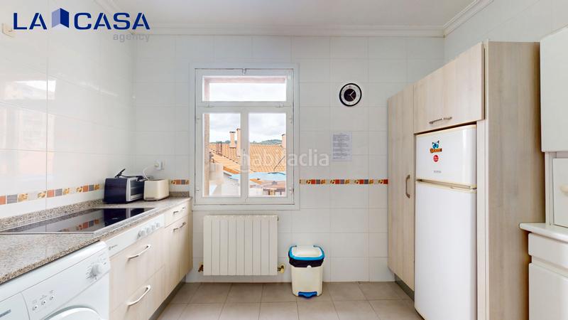 Foto 0e2fd3c5-c70a-476c-b555-a34660eaeb53. Appartamento con riscaldamento in Atxuri Bilbao