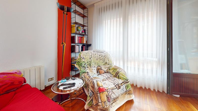 Foto ae3e84ad-c8c5-4866-9e42-71d9f78f5dc2. Flat with heating in Cruces Barakaldo