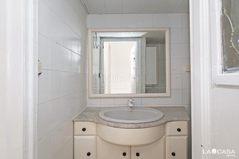 Foto e56ecdf3-e6f1-4157-9375-c602797ebfb4. Ground floor in Can Vidalet Esplugues de Llobregat