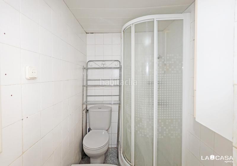 Foto f50be816-fd7e-4e87-a5a9-3826a9ee691a. Rez-de-chaussée dans Can Vidalet Esplugues de Llobregat