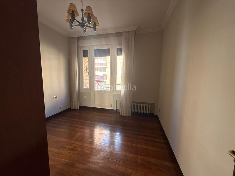 Foto ba304f1c-56ad-4a09-8028-29a38c0d935f. Etagenwohnung mit heizung parking in Zona Indautxu Bilbao