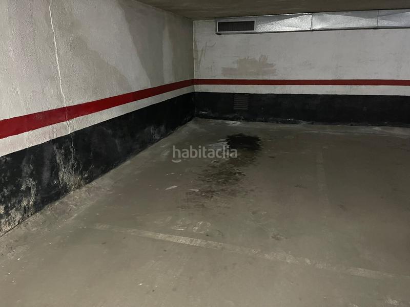 Foto f1ab0f7a-650b-4e27-a87f-0635f2c48ca1. Parking coche en San Pedro de Deusto - La Ribera Bilbao