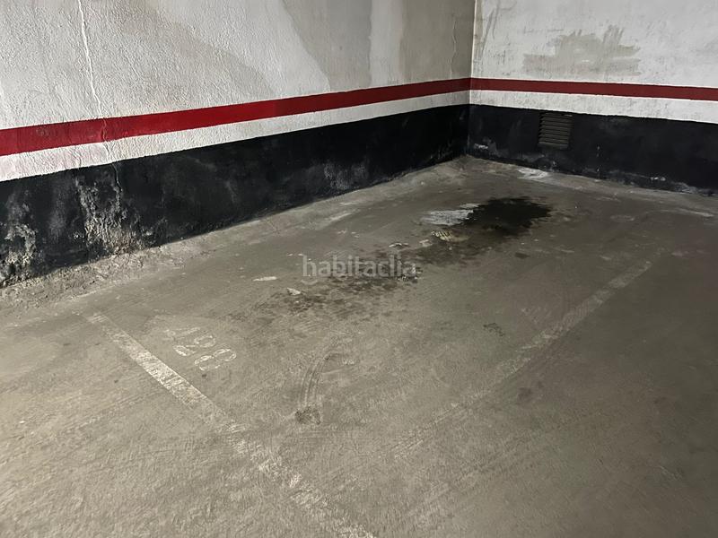 Foto fe384e94-6f9b-4eef-9070-33ea061702f2. Parking voiture dans San Pedro de Deusto - La Ribera Bilbao