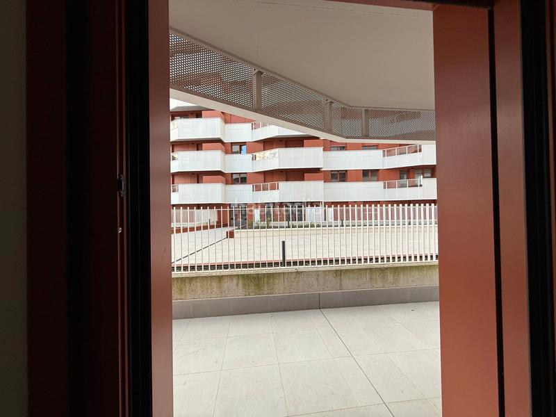 Foto c1b4a077-ab88-45af-b715-317fe4d2f291. Rent flat with parking in San Pedro de Deusto - La Ribera Bilbao