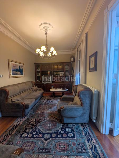 Foto f18008aa-996b-4ed4-821e-3bef4ab5f8b2. Etagenwohnung mit heizung in Casco Viejo Bilbao