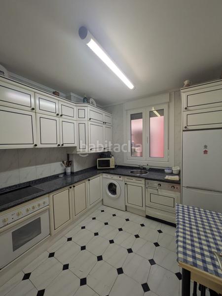 Foto bcb4bcb1-ef1d-4d33-b2ed-bdcd6b991c15. Flat with heating in Casco Viejo Bilbao