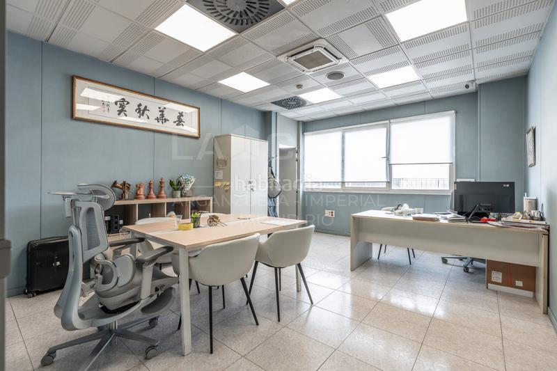 Foto 18326a6e-c486-49d1-8981-c3b7f567d1b6. Fabrikhalle in Leganés norte Leganés