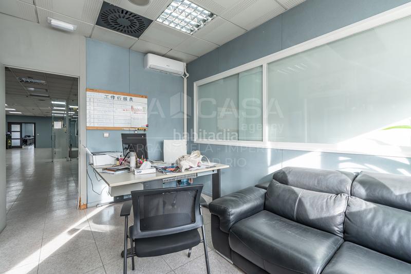 Foto 2caf12ba-e8ee-4dbc-b0ea-9a94821ca1b9. Fabrikhalle in Leganés norte Leganés