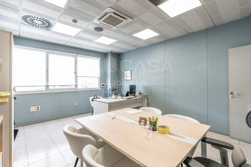 Foto afa57a89-9021-4679-8612-822e11fe819c. Fabrikhalle in Leganés norte Leganés